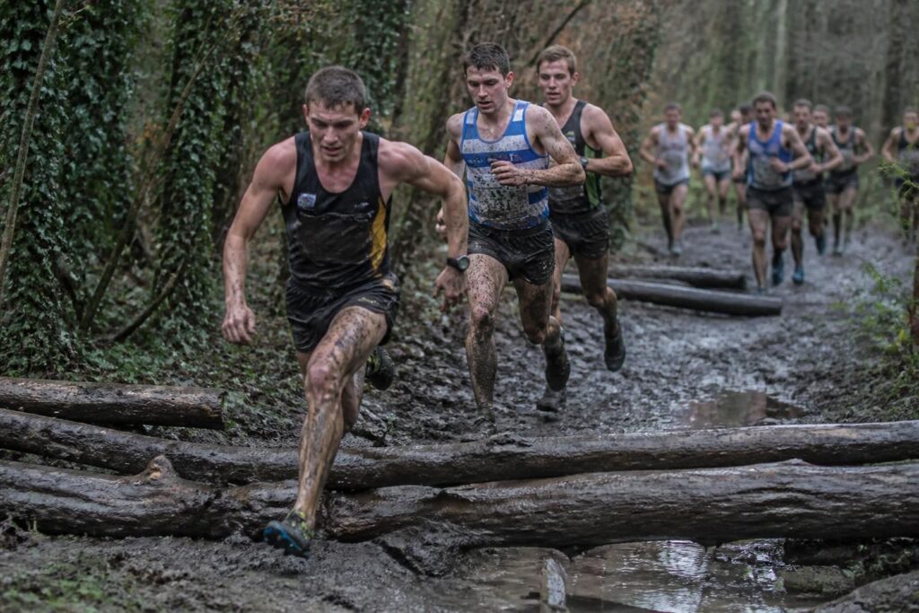 découvrez les défis passionnants du cross du courrier de l’ouest 2025 et ce qui attend les coureurs cette année lors de cette compétition incontournable.
