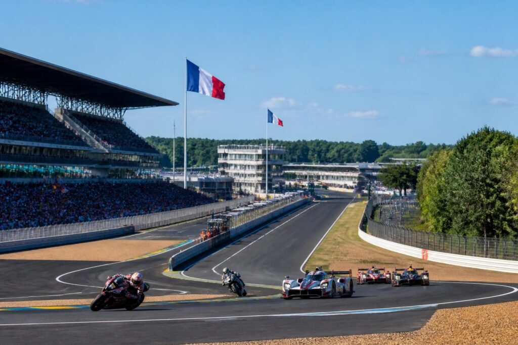 découvrez l'adresse du circuit bugatti au mans, lieu emblématique des courses motogp et des 24 heures du mans, et trouvez toutes les informations pour vous y rendre facilement.