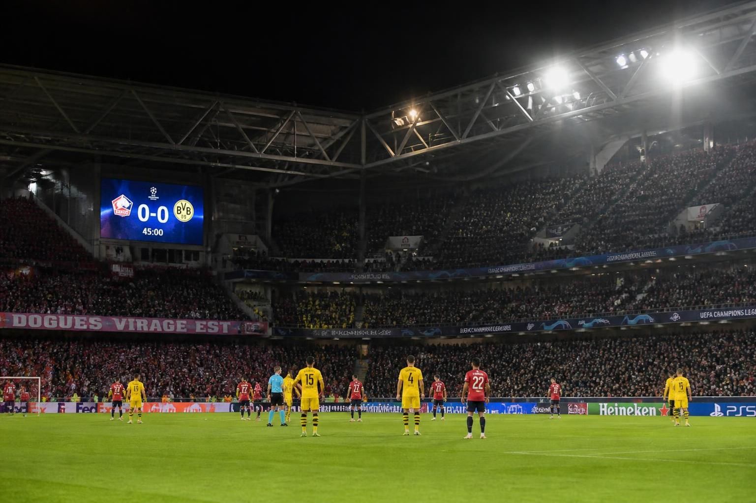découvrez les enjeux majeurs du match lille-dortmund, un choc européen de football qui promet suspense et performances de haut niveau.